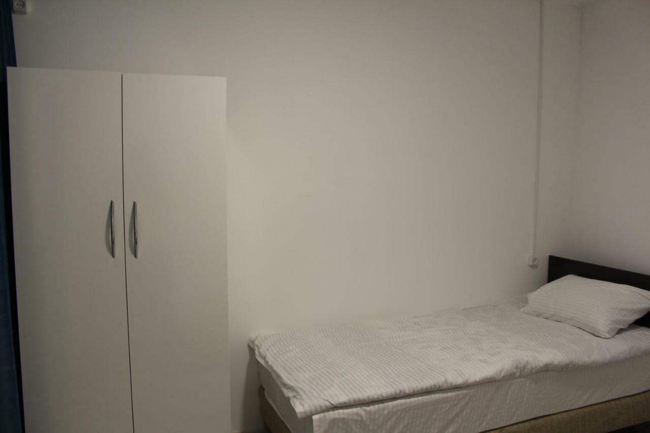 Park Hostel Osh Ngoại thất bức ảnh